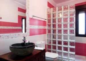 Servicio con ducha de hidromasaje